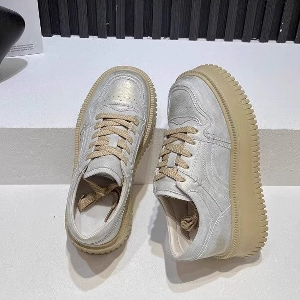 Damen Plateau-Sneaker mit ergonomischer Dämpfung und modischem Design EB