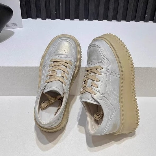 Damen Plateau-Sneaker mit ergonomischer Dämpfung und modischem Design EB