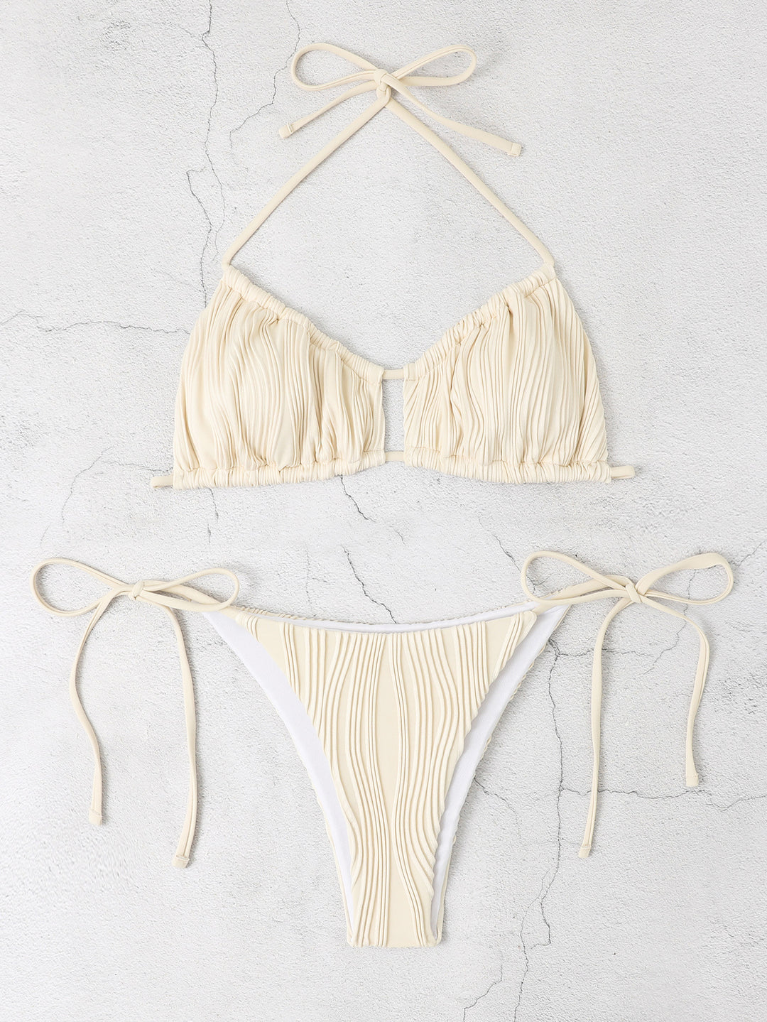 Damen Triangel-Bikini-Set mit raffinierten Rüschendetails EB