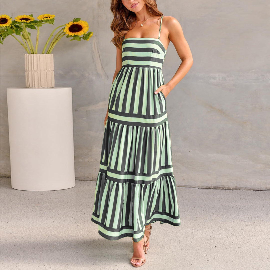 Damen Maxikleid mit schmalen Trägern und gestreiftem Design EB