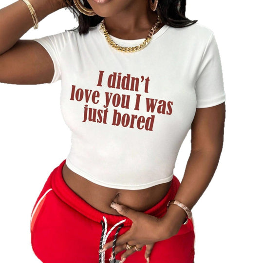 Damen Crop-Shirt mit kreativem Statement und figurbetontem Schnitt EB