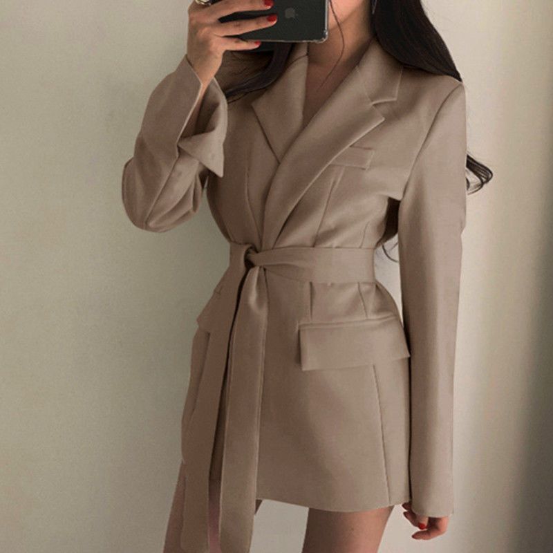 Damen Eleganter Blazer mit asymmetrischem Schnitt und modischen Details EB