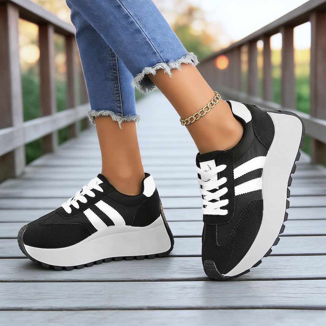 Damen nan Plateau-Chunky-Sneaker mit verstärkter Zehenkappe, profilierter Gummilaufsohle und stoßdämpfender EVA-Zwischensohle EB