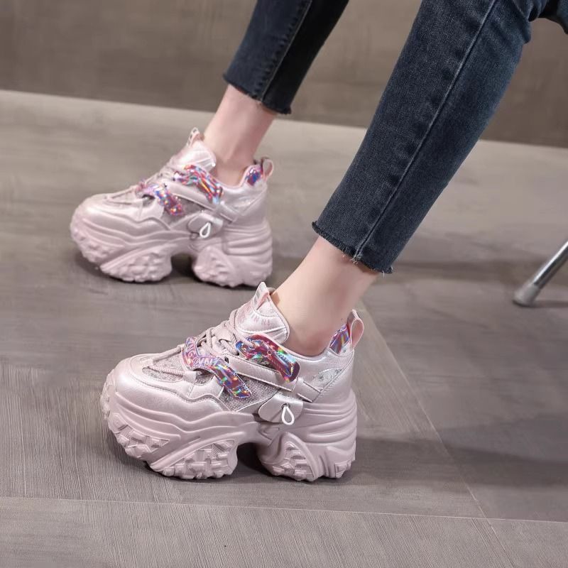 Damen Sportliche Chunky Sneakers mit innovativem Sohlenprofil EB