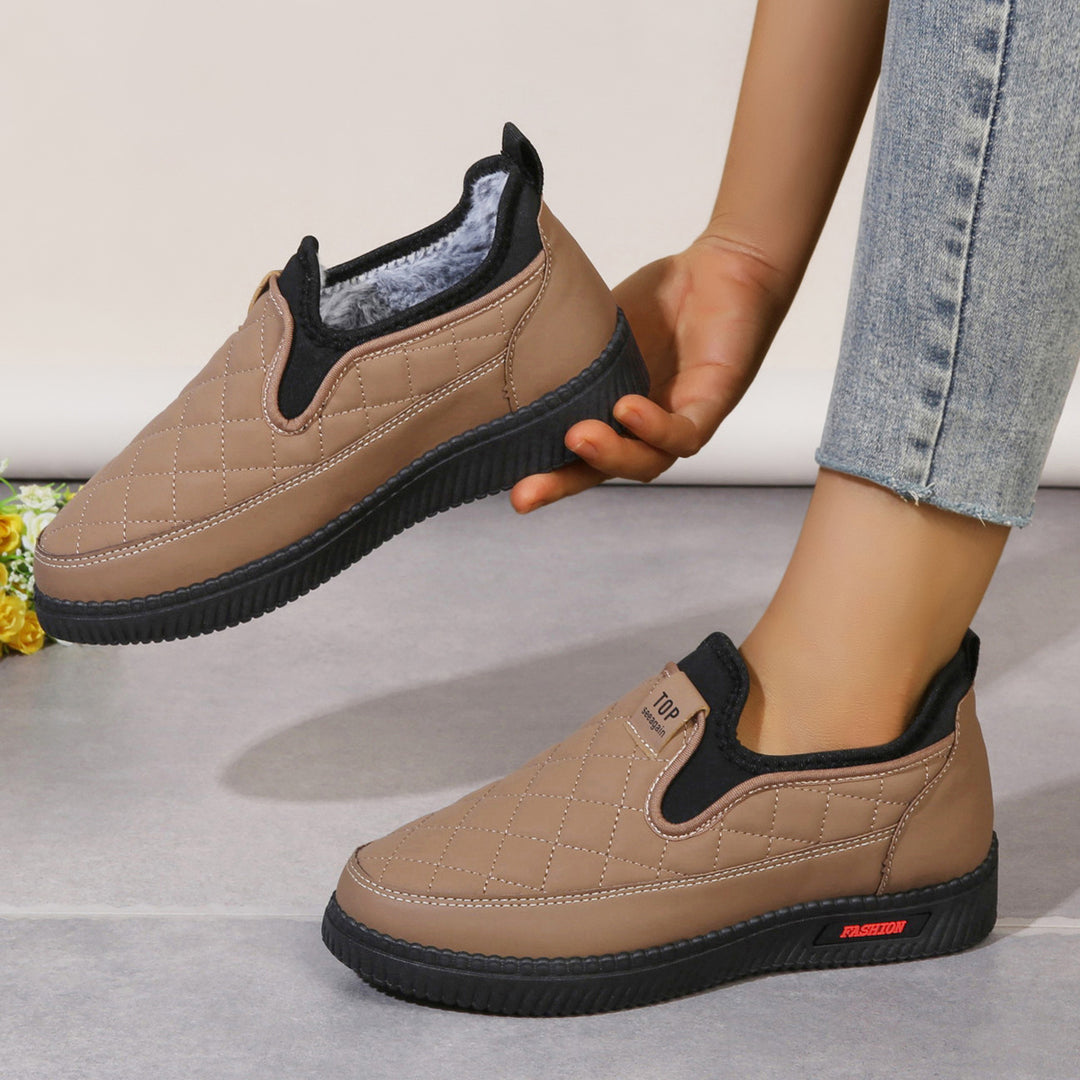 Damen Bequeme Slip-On Sneakers mit gepolsterter Sohle EB