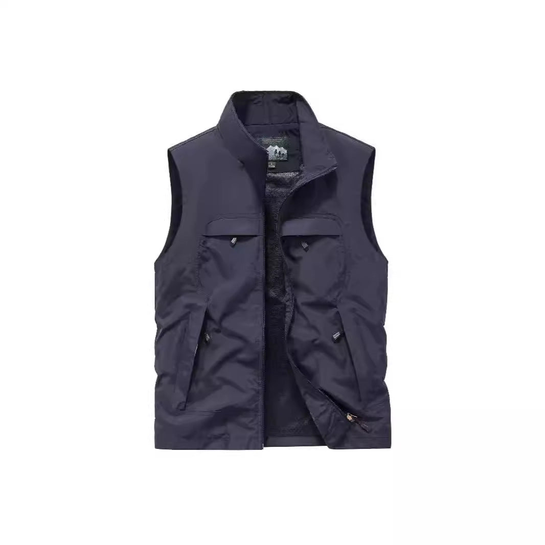 Herren Angler- und Reiseweste mit perforiertem Innenfutter, verdeckten Reißverschlusstaschen und verstellbarem Saum EB