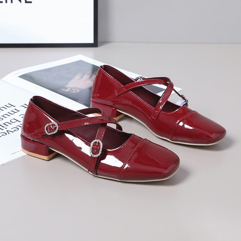 Damen Elegante Flachschuhe mit schimmerndem Obermaterial und verstellbaren Riemen EB