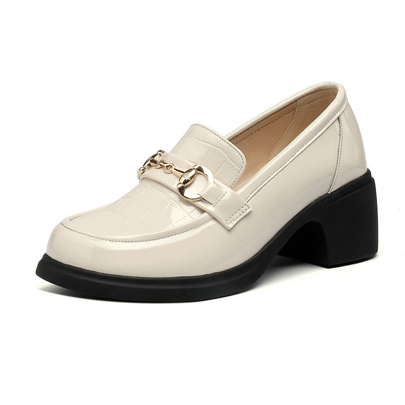 Damen Business-Look Mokassins mit elegantem Kettendetail und komfortablem Blockabsatz EB