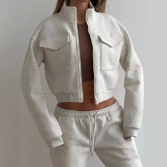 Damen moderner Zip-Hoodie und weite Sporthose EB