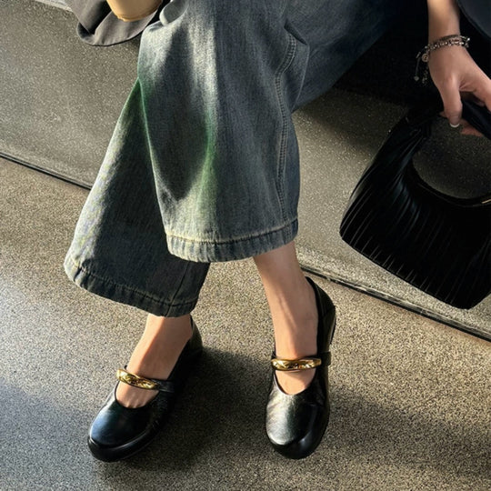Damen Ballerina-Schuhe mit modischer Schnallenverzierung und pantentlicher Passform EB