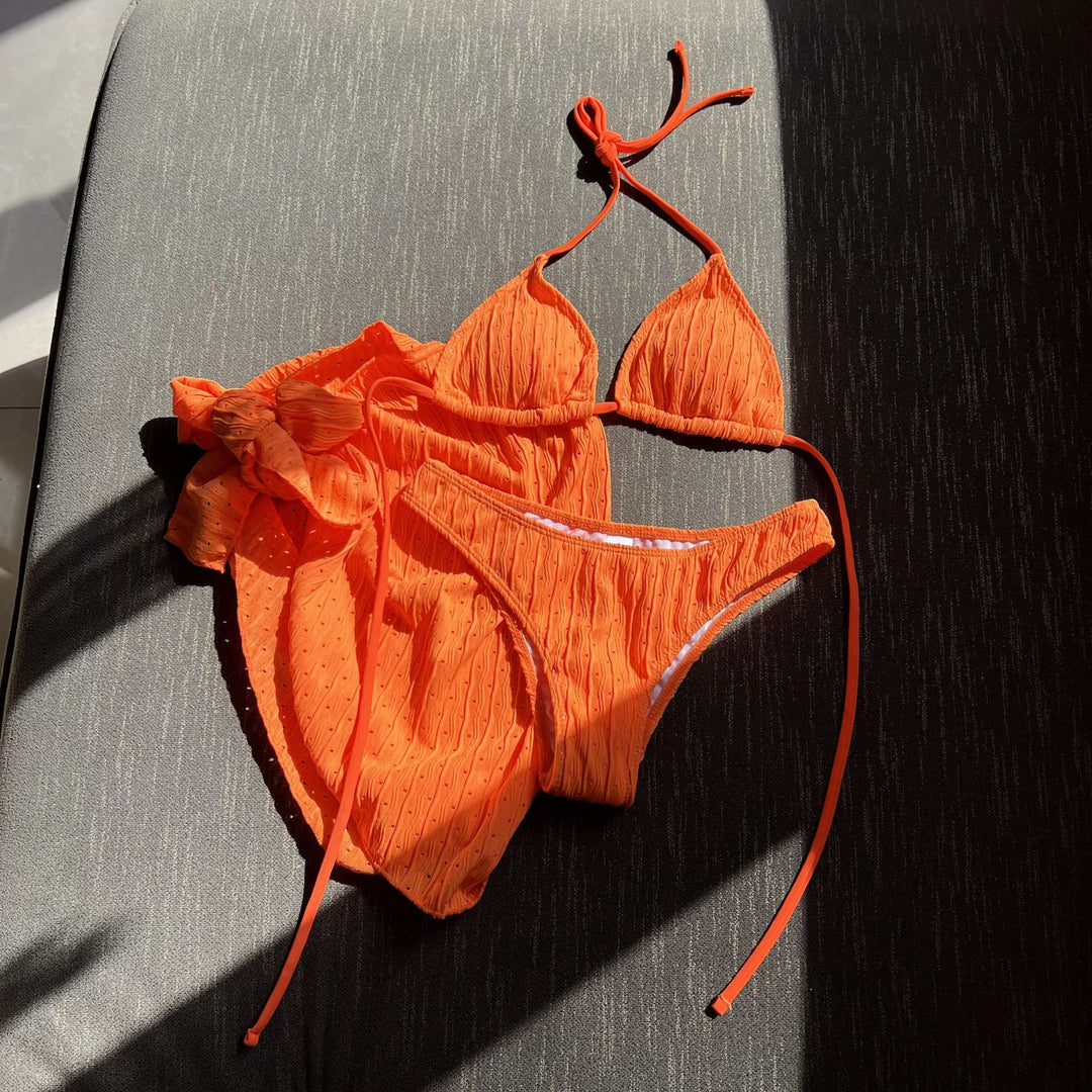 Damen Bikini-Set mit leicht glänzendem Design und verspieltem Wickelrock EB