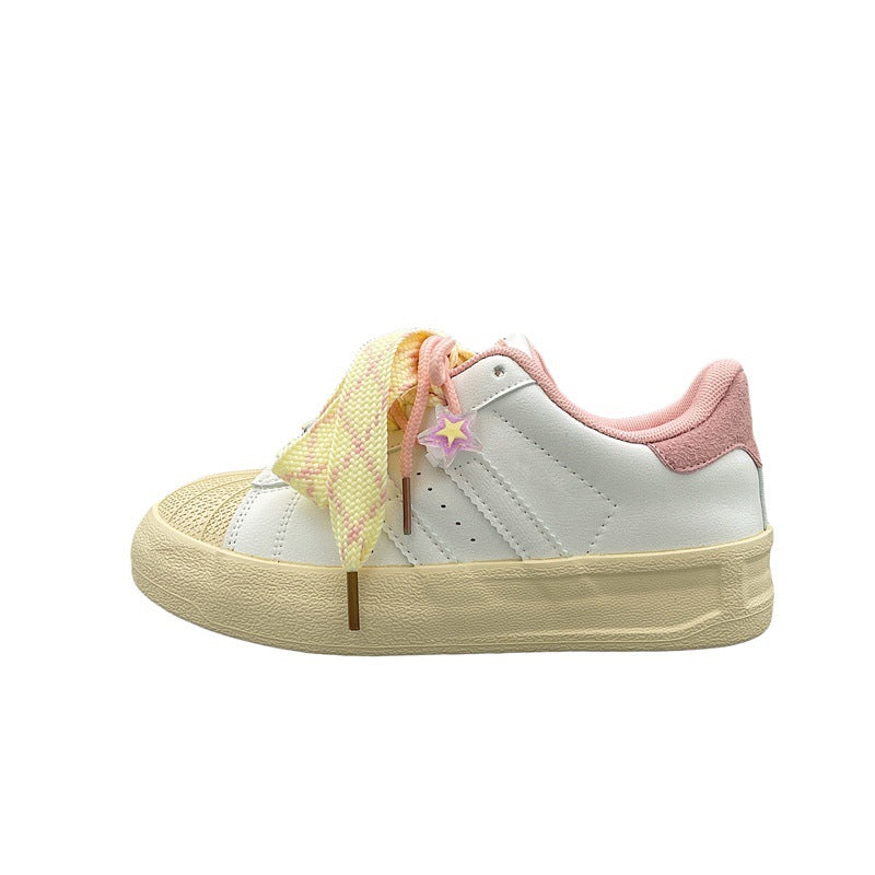 Damen Freizeitschuhe mit verspielten Schnürdetails EB