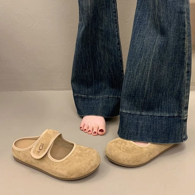 Damen Hausschuhe mit individueller Klettverschlussgestaltung EB