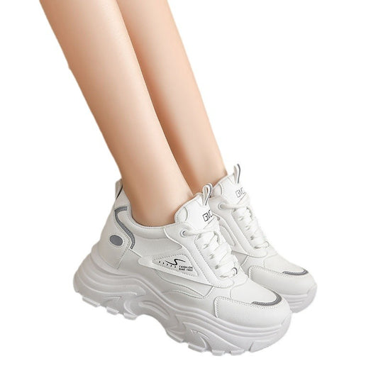 Damen Chunky Sneakers mit dämpfender Sohle und sportlichem Design EB