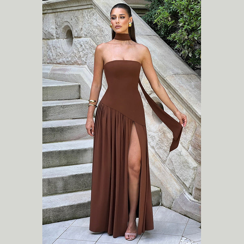 Damen Elegantes Maxikleid mit schulterfreier Silhouette und raffiniertem Schlitz EB