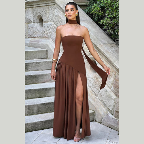 Damen Elegantes Maxikleid mit schulterfreier Silhouette und raffiniertem Schlitz EB