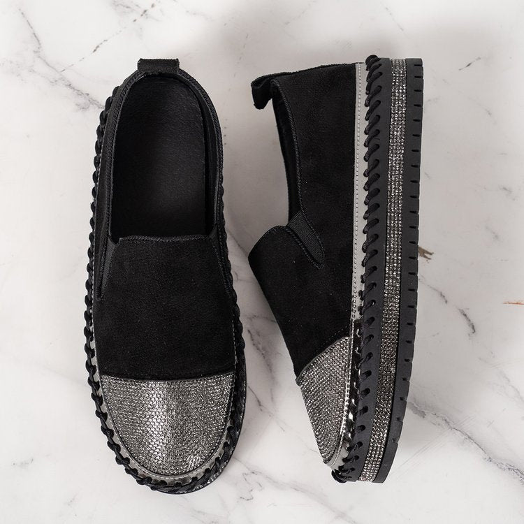Damen Slip-On Sneakers mit schimmerndem Vorderbereich und modischem Plateau EB
