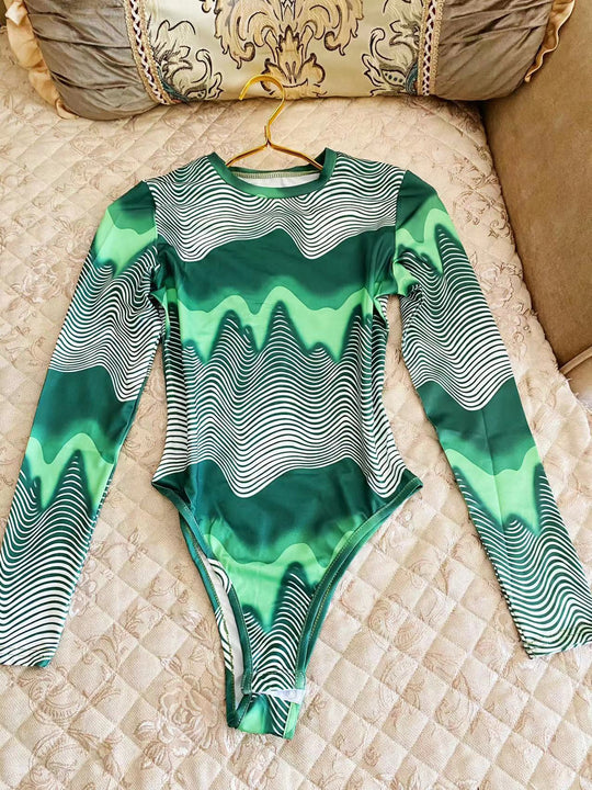 Damen Langarm Bodysuit mit modernem Wellendesign EB