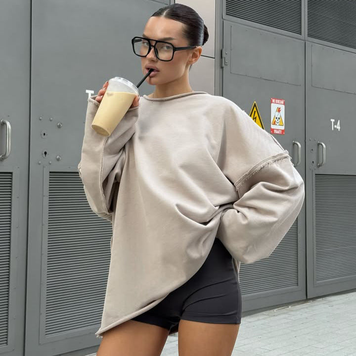 Damen ultraweites Relax-Sweatshirt mit ausgefransten Nähten und asymmetrischem Saum Eichborn Berlin