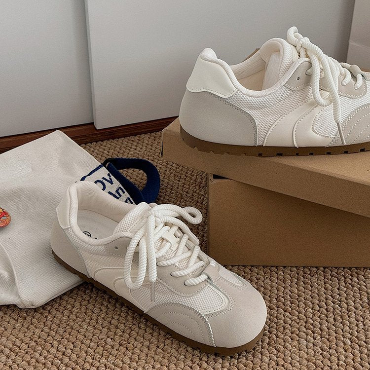 Damen Sportliche Freizeitsneaker mit atmungsaktiver Mesh-Oberfläche und rutschfester Sohle EB
