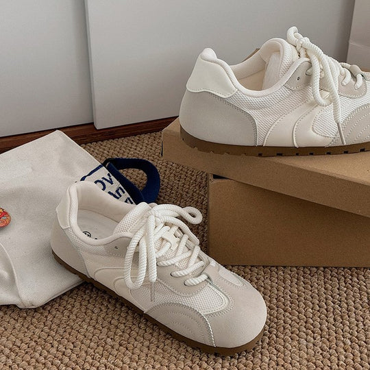 Damen Sportliche Freizeitsneaker mit atmungsaktiver Mesh-Oberfläche und rutschfester Sohle EB