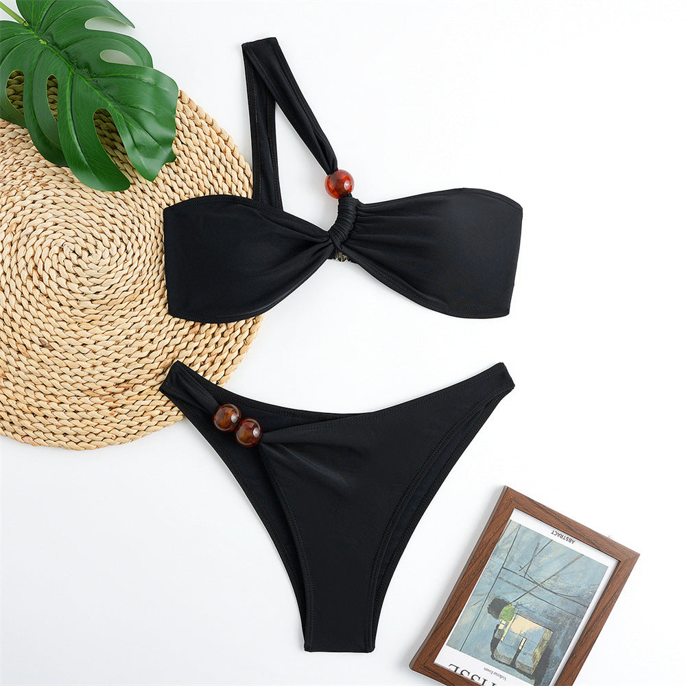 Damen Bikini-Set mit asymmetrischem Halter-Neck und dekorativen Hosenknöpfen EB