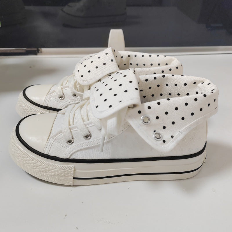 Damen Verspielte Sneakers mit abklappbarem Kragen und punktiertem Innenfutter EB