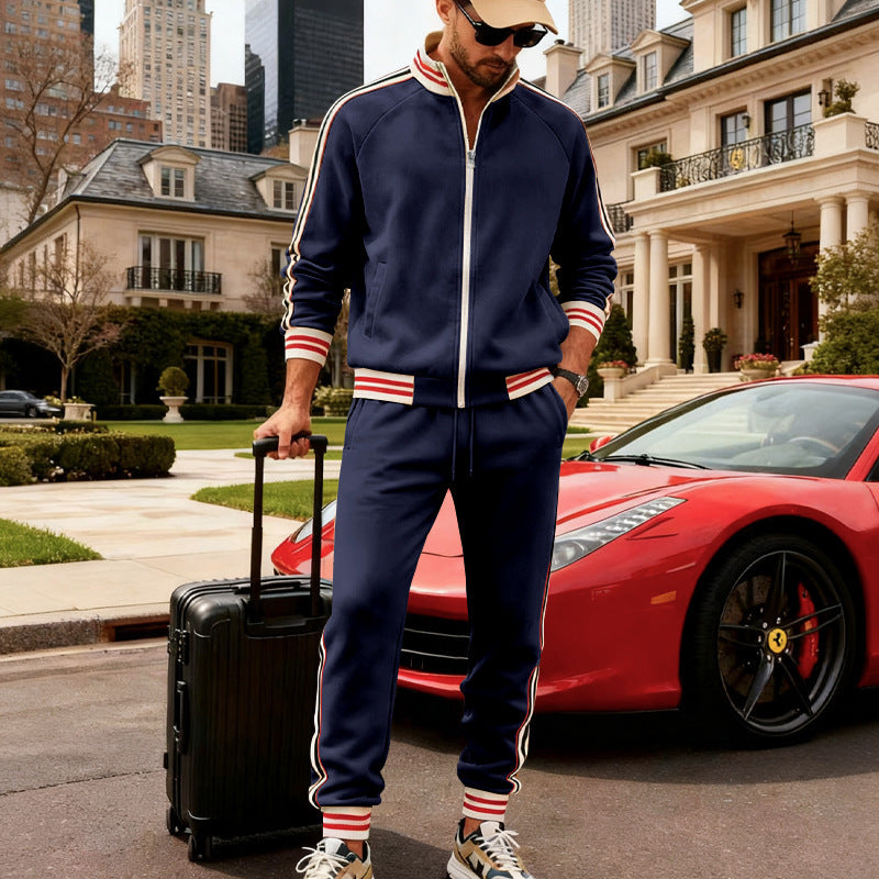 Herren nan sportiver Trainingsanzug mit gestreiften Rippbündchen, Reißverschlussjacke und tapered Jogginghose EB
