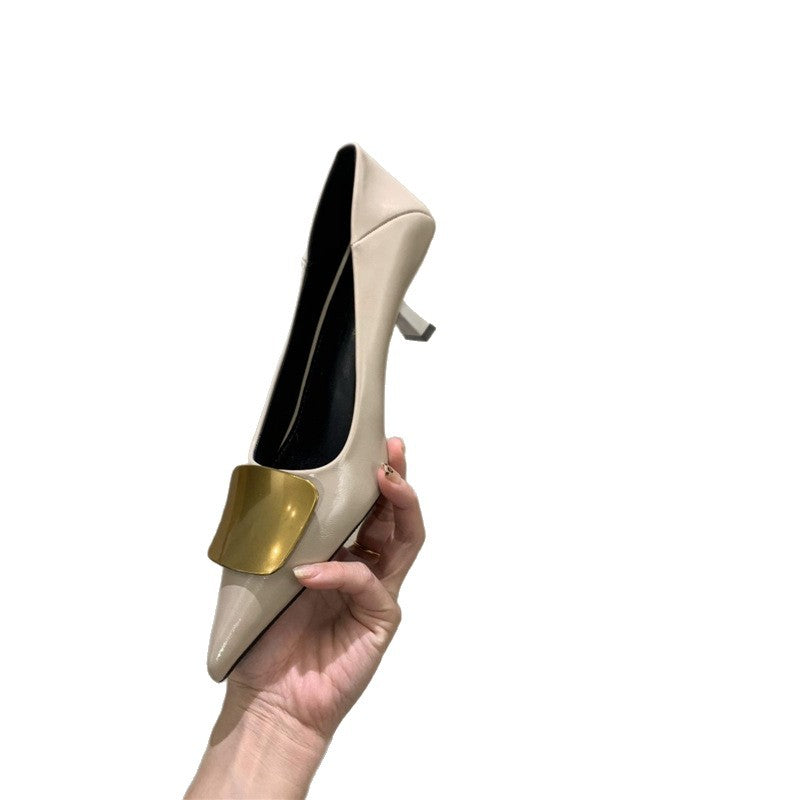 Damen spitze Pumps mit metallic-beschichtetem Akzent und disturbierter Absatzhöhe EB