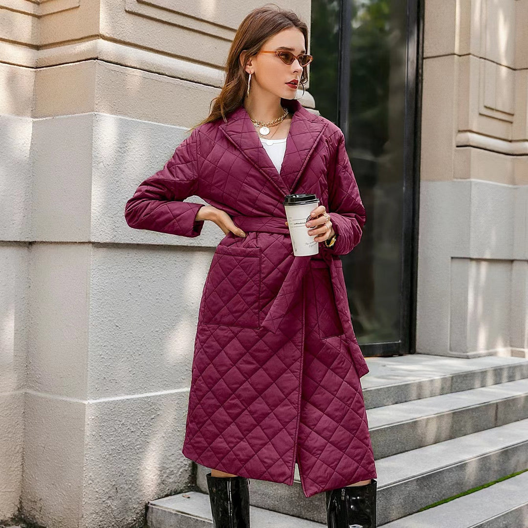 Damen Steppmantel mit eleganter Taillierung und praktischen Taschen EB