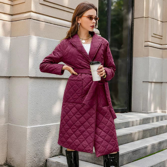 Damen Steppmantel mit eleganter Taillierung und praktischen Taschen EB