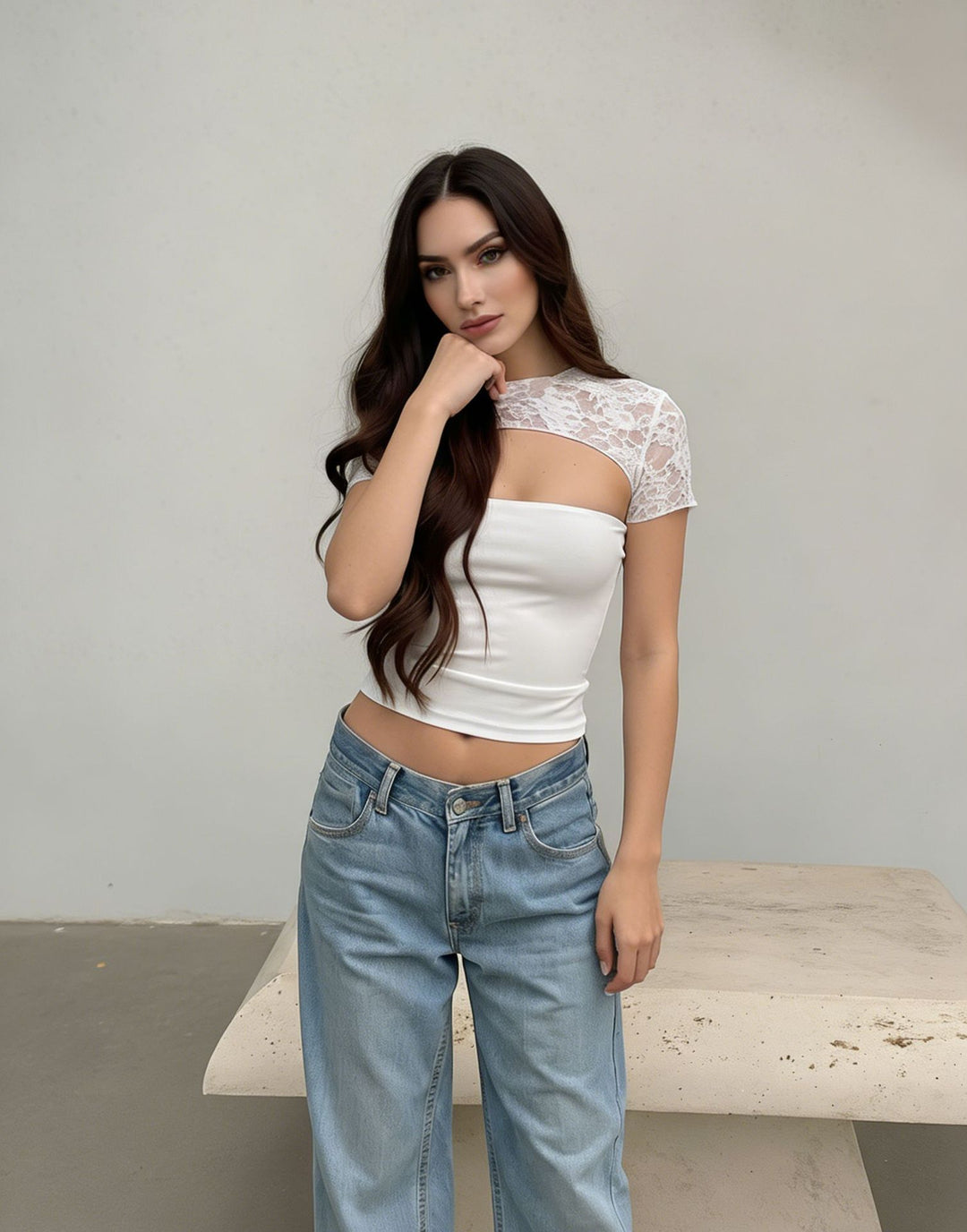 Damen Cropped Top mit Spitzenmuster und figurbetontem Schnitt EB