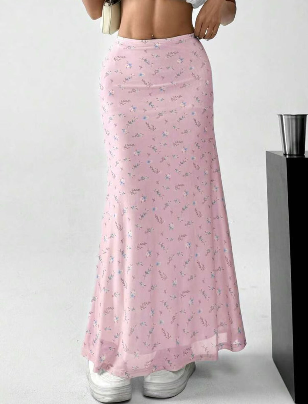 Damen Langrock mit floralen Motiven und fließendem Schnitt EB