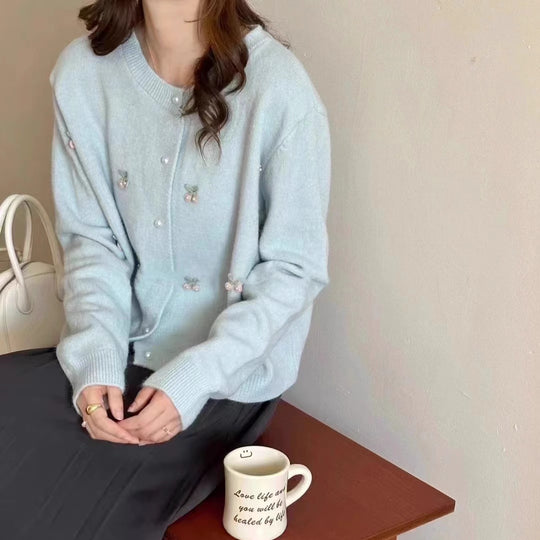 Damen Strickjacke mit feinen Perlen- und Blütenapplikationen EB