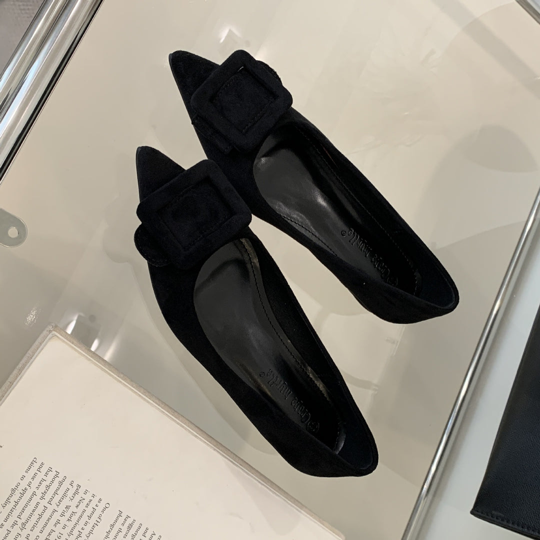 Damen elegante spitze Ballerinas mit modischem Schnallen-Detail EB