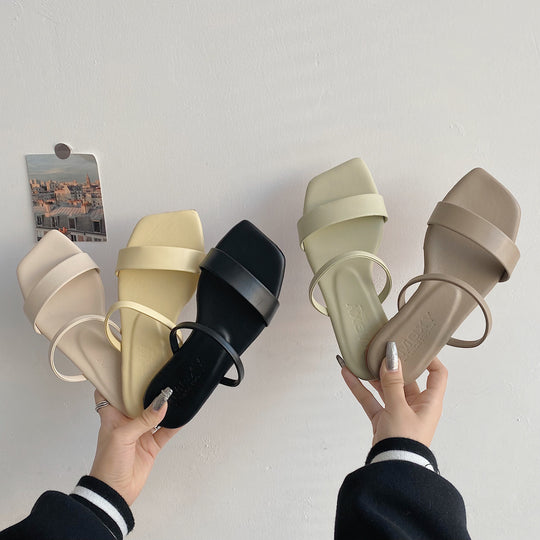Damen Minimalistische Riemensandaletten mit elegantem Design und bequemer Fußbettgestaltung EB