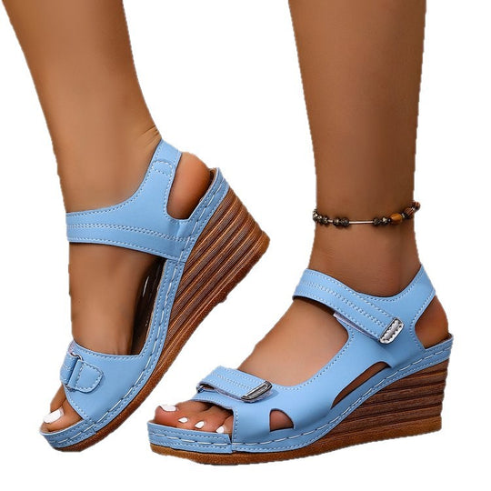 Damen Wedge-Sandaletten mit ergonomischem Riemendesign und Komfort-Fußbett EB