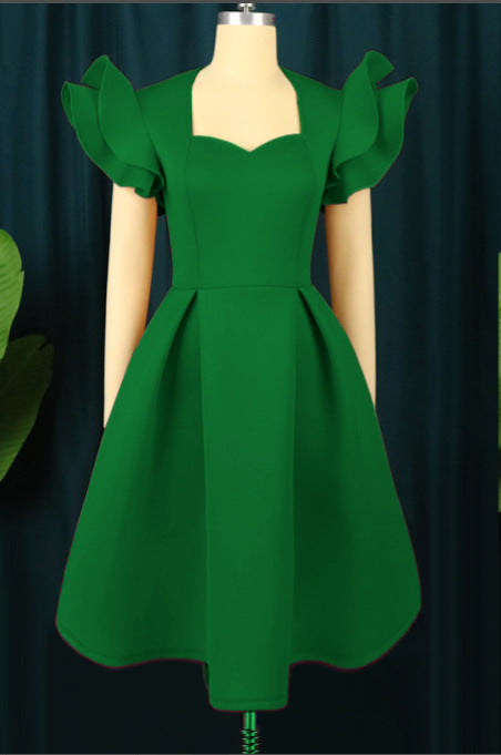 Damen elegantes Kleid mit voluminösen Rüschensäumen EB