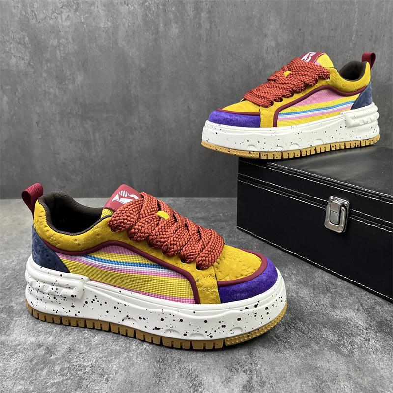 Damen Trendige Chunky Sneakers mit lebhaftem Design und strapazierfähigen Materialien EB