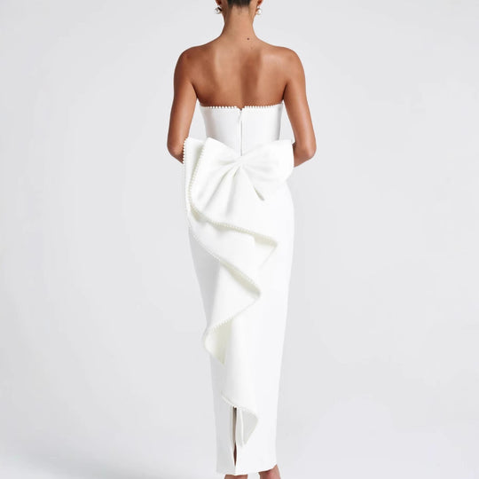 Damen Elegantes figurbetontes Maxikleid mit schulterfreiem Design und modischen Rüschendetails EB