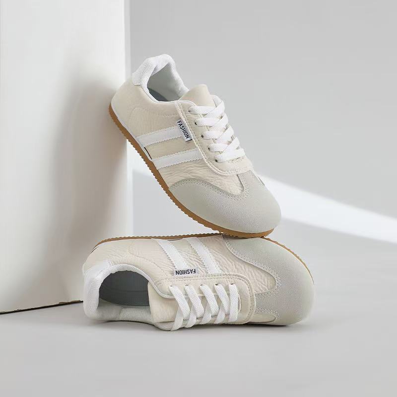 Damen Sneakers mit flexiblem Obermaterial und rutschfester Sohle EB
