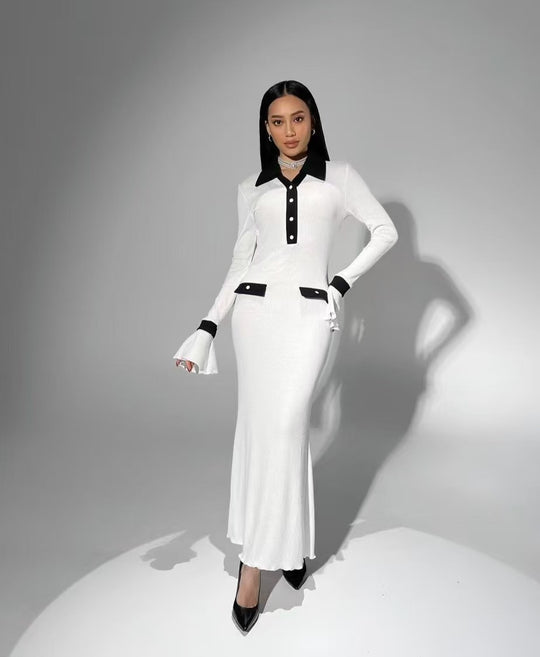 Damen Strickkleid mit eleganter Knopfleiste und Flügelärmeln EB