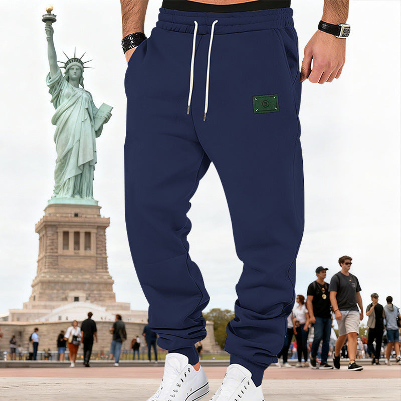 Herren Slim-Fit Sweat-Jogger mit elastischem Bund, Tunnelzug und gerippten Bündchen EB