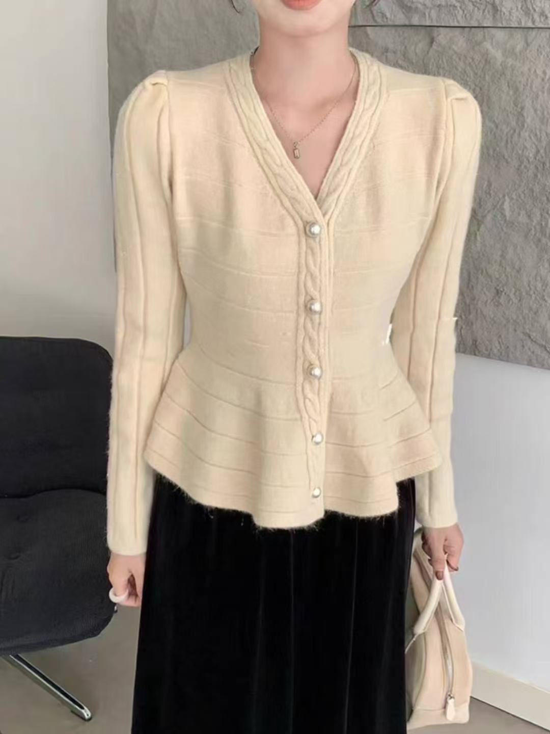 Damen elegante Strickjacke mit strukturiertem Design und femininen Puffärmeln EB