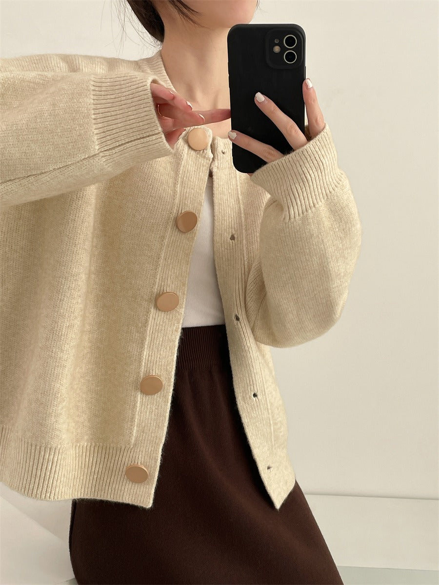Damen Grob gestrickter Cardigan mit dekorativen Knöpfen und lässigem Schnitt EB