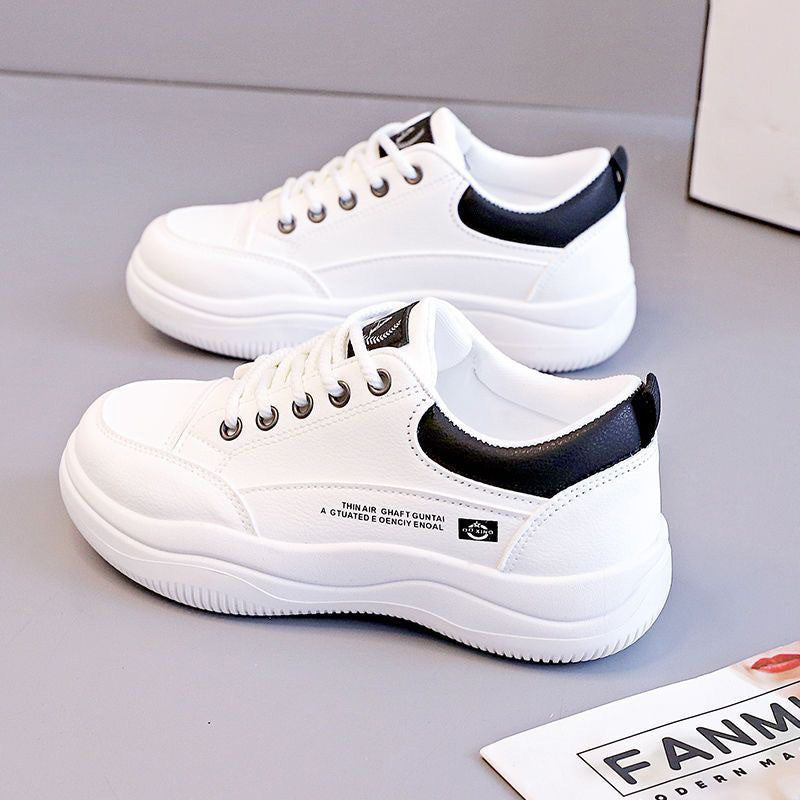Damen Sportliche Sneaker mit gepolstertem Kragen und atmungsaktiver Obermaterialstruktur EB