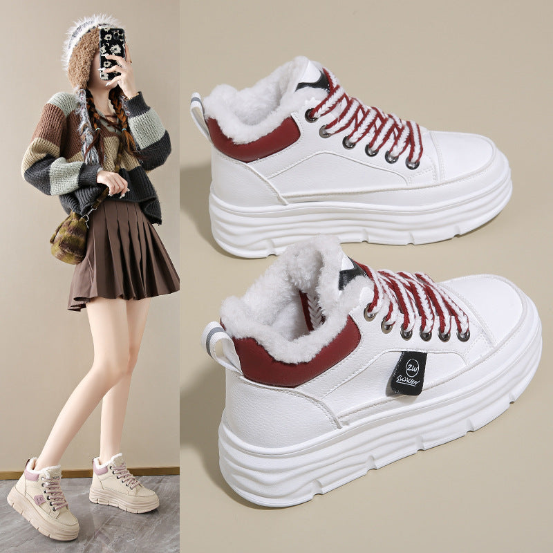 Damen High-Top Sneakers mit kuscheligem Innenfutter und stark profilierten Sohlen EB