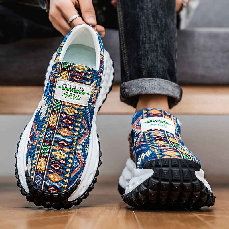 Damen modische Slip-On Sneakers mit einzigartigem Design und rutschfester Sohle EB