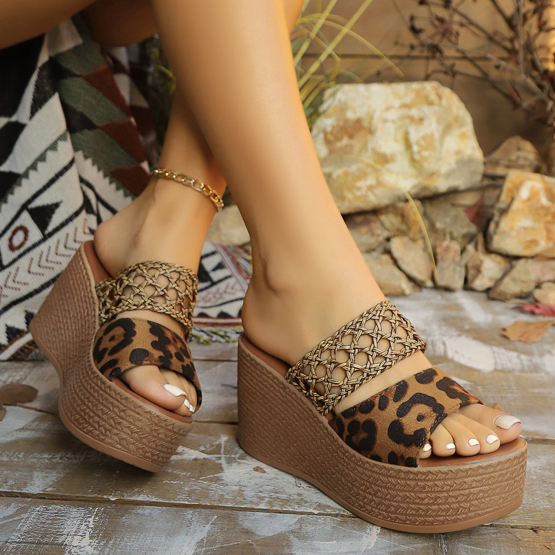 Damen Wedge-Sandalen mit geflochtenen Detail EB