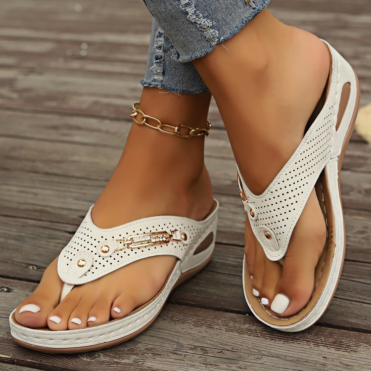 Damen Zehentrenner-Sandalen mit modischem Design und dekorativen Akzenten EB